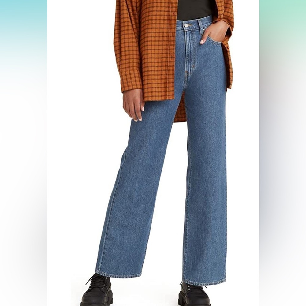 Levi’s high waisted straight jeans